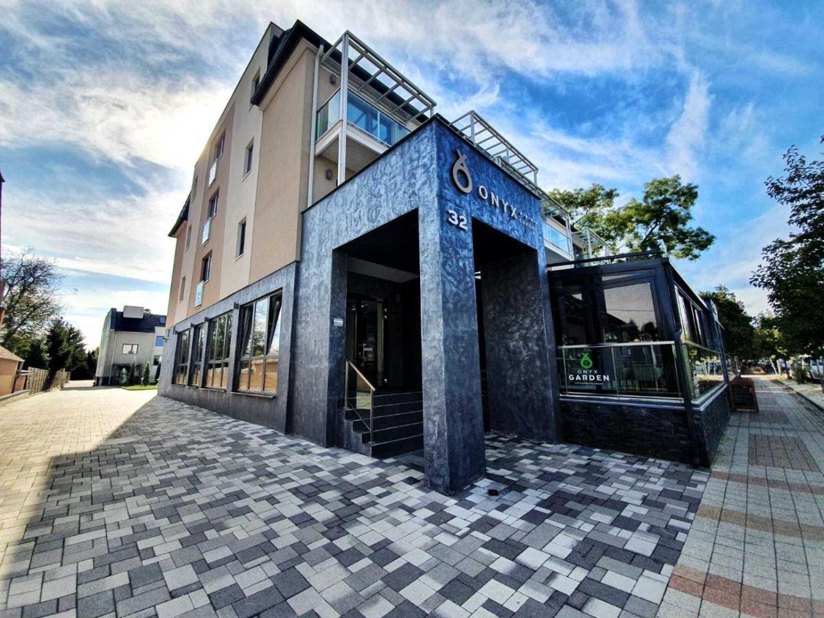Portofino Apartman Sárvár Екстериор снимка